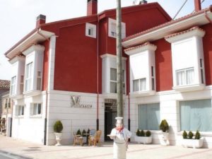 Hotel Versus