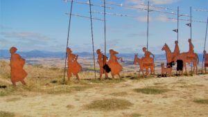 Alto de Perdon pilgrim statues